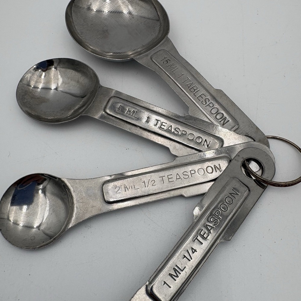 Vintage Aluminum Measuring Spoons Oval Nesting with Ring U.S. Set of 4 - Picture 2 of 6